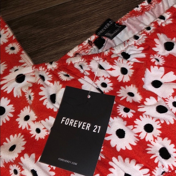 •NWT• F21 Long Sleeve Ruffle Crop Top - Picture 5 of 6